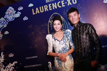 “云錦華服” 再登巴黎時裝周